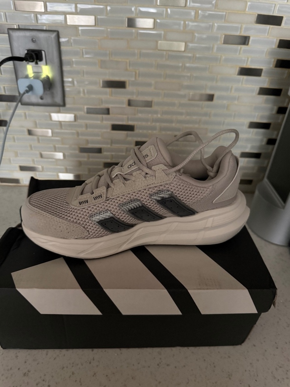 Adidas W61/2 Astrastar